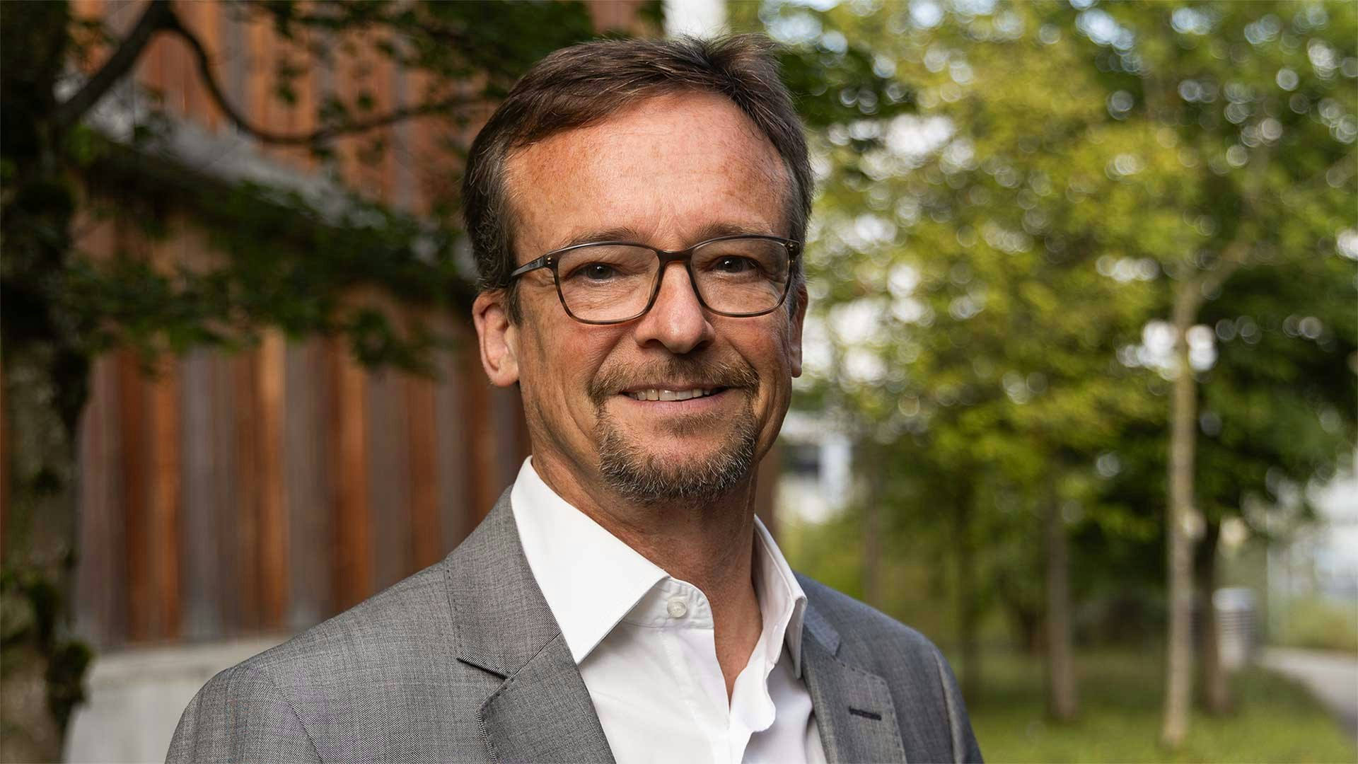 Portraitbild von Rudolf Sperlich