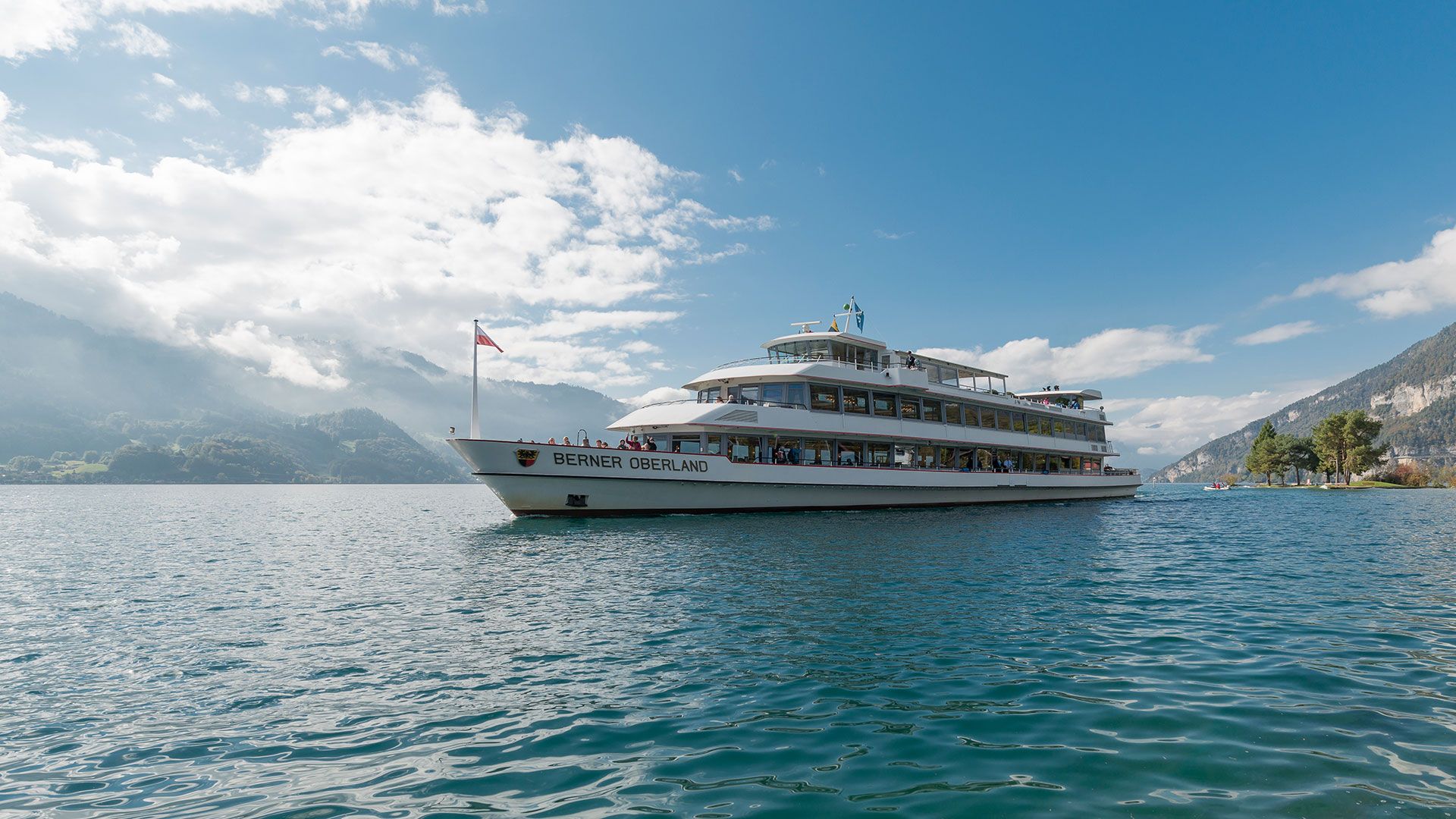 The triple-decker passenger boat “Berner Oberland” on Lake Thun